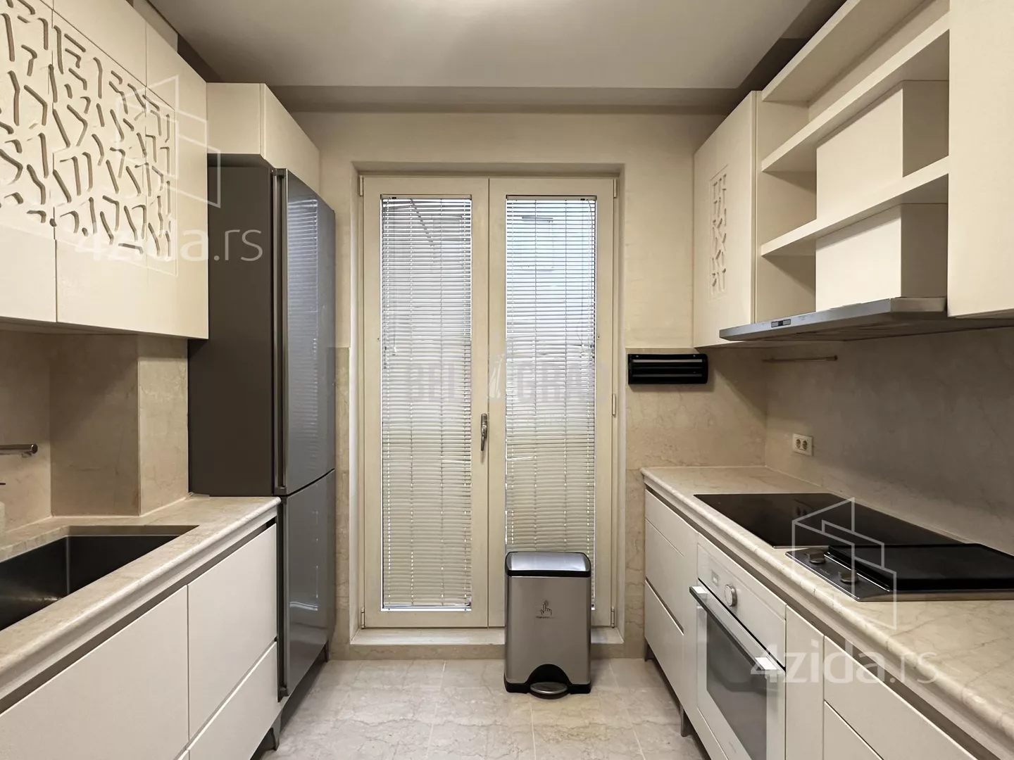 Četvoroiposoban stan | 4zida