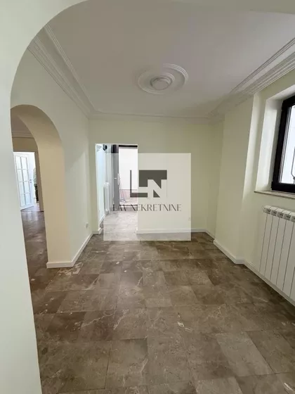 Gospodara Vučića | 4zida.rs