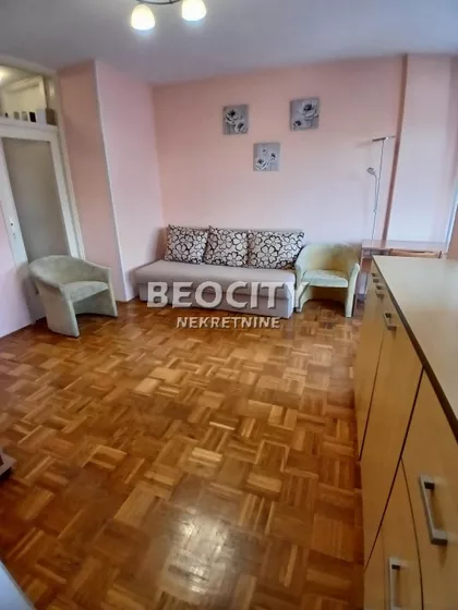 Bulevar Arsenija Čarnojevića | 4zida.rs