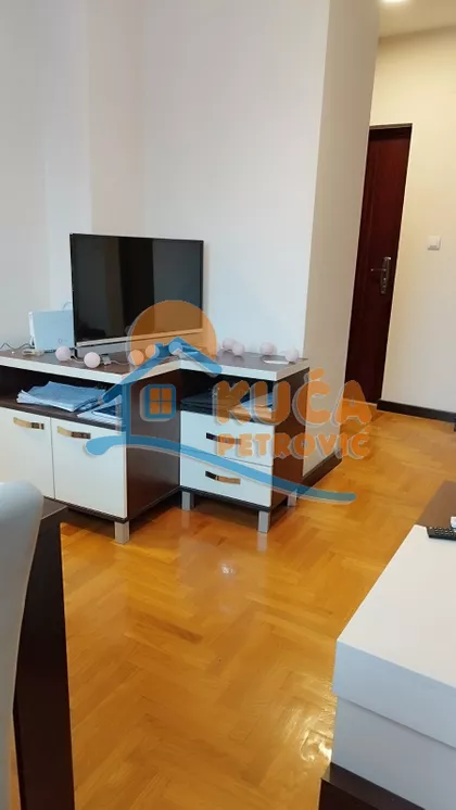 9. brigade | 4zida.rs