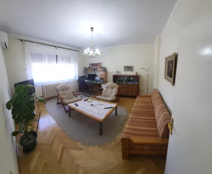 Jaračkih Žrtava 18 | 4zida.rs