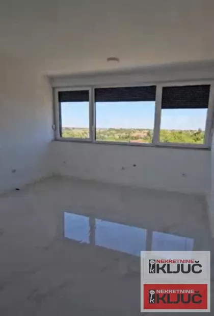 Sremska Kamenica | 4zida.rs