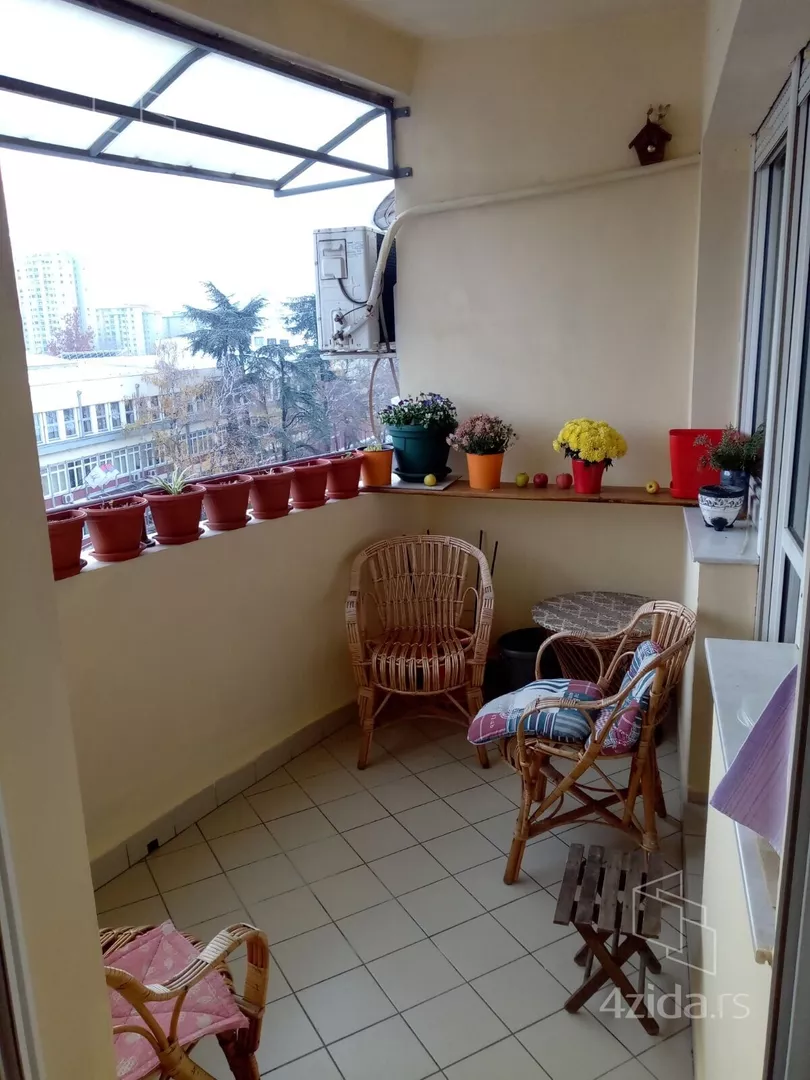 Troiposoban stan | 4zida