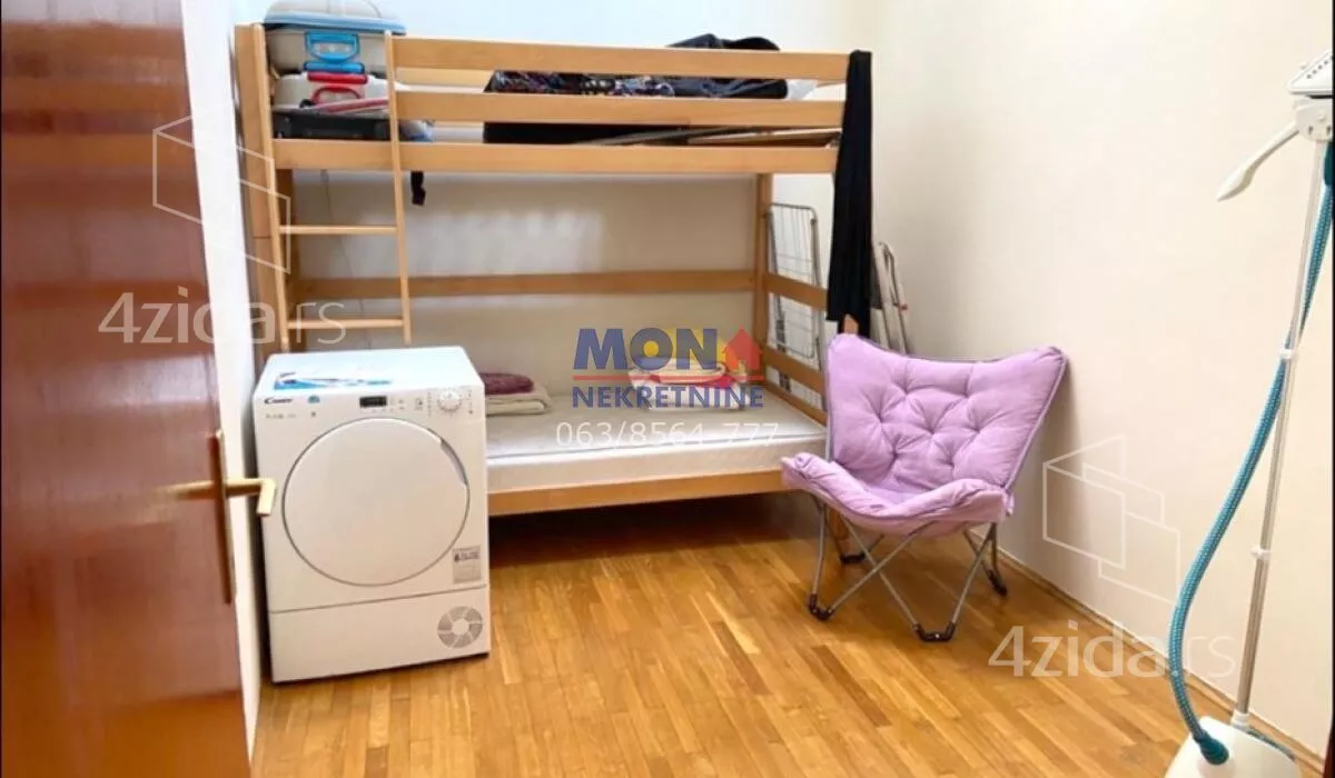 Šestosoban stan | 4zida