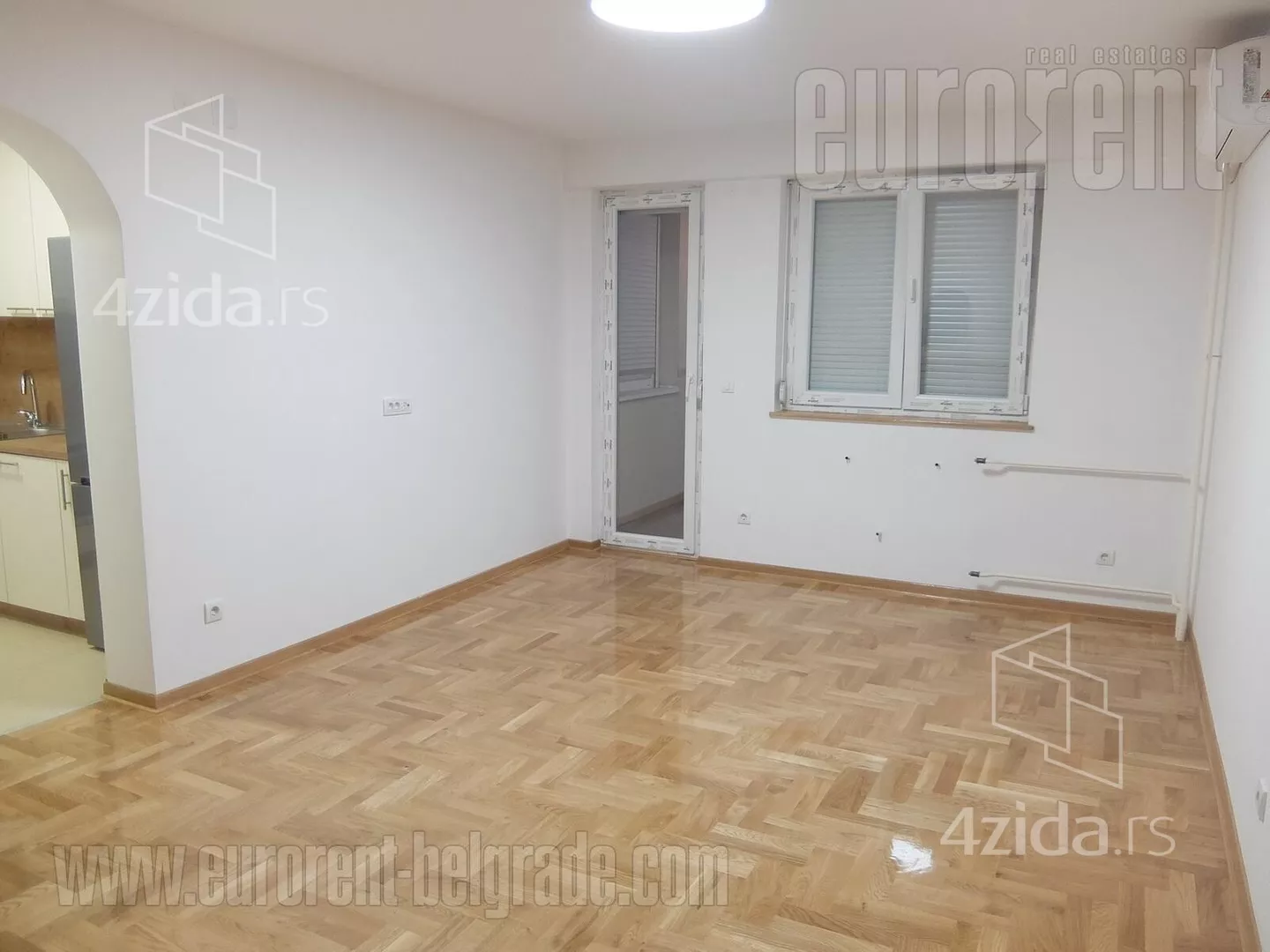 Četvoroiposoban stan | 4zida