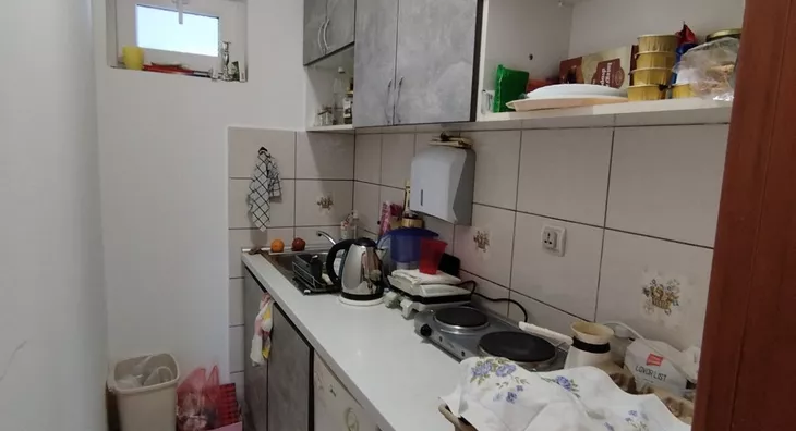 Šestosoban stan | 4zida