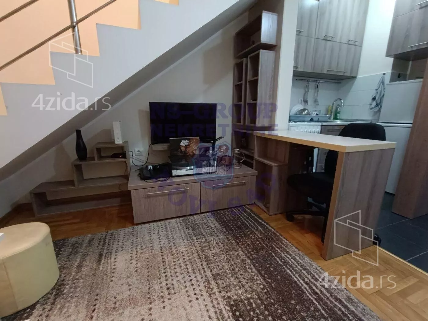 Jednoiposoban stan | 4zida