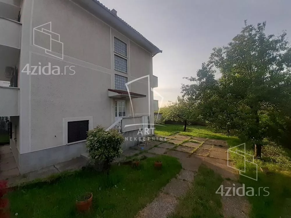 4-etažna kuća | 4zida
