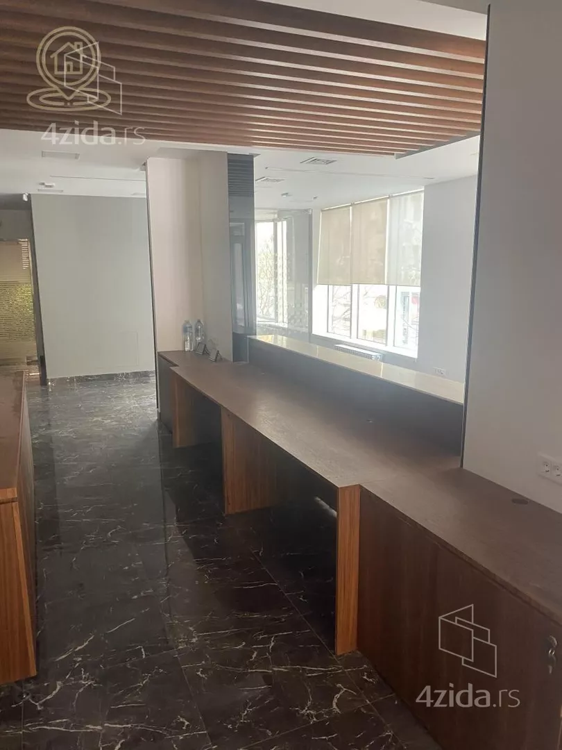Poslovni prostor | 4zida