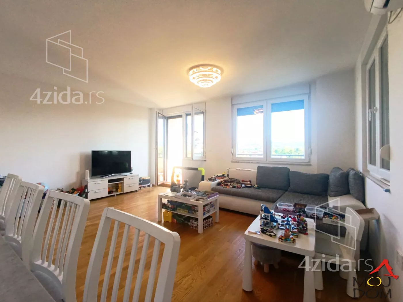 Dvoiposoban stan | 4zida