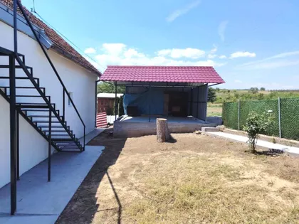 Okolne lokacije | 4zida.rs