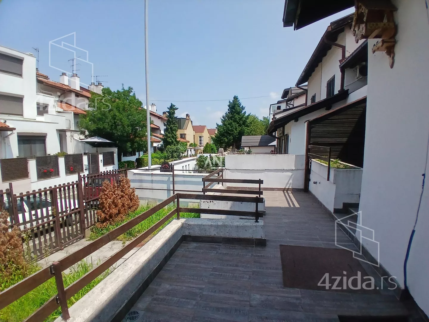5-etažna kuća | 4zida