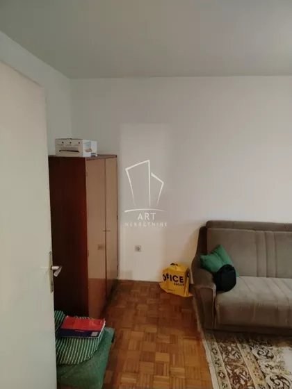 22. oktobra | 4zida.rs