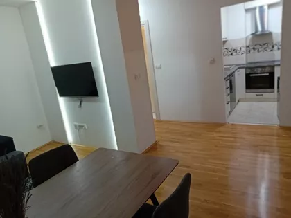 Vjekoslava Kovaca | 4zida.rs