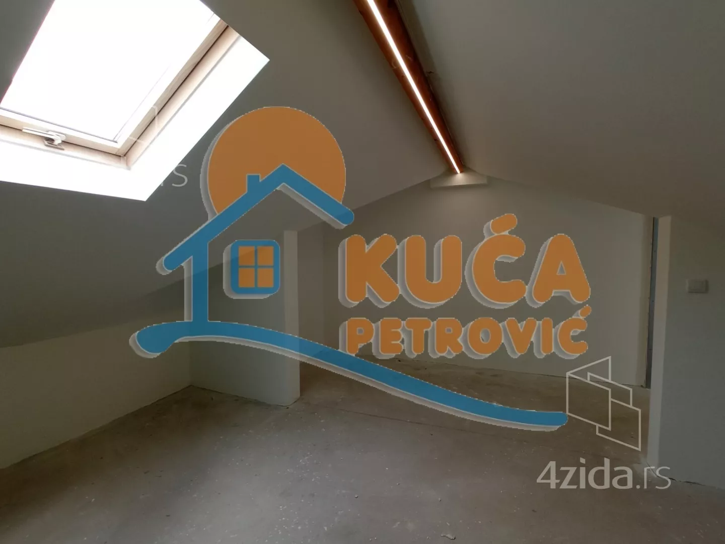 Lokal | 4zida