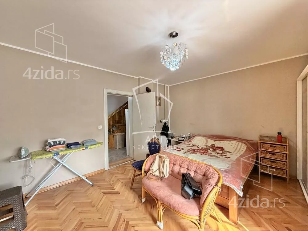 3-etažna kuća | 4zida