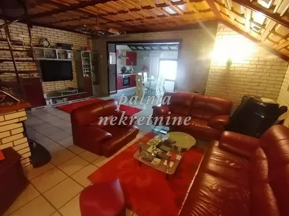 Male Pčelice | 4zida.rs