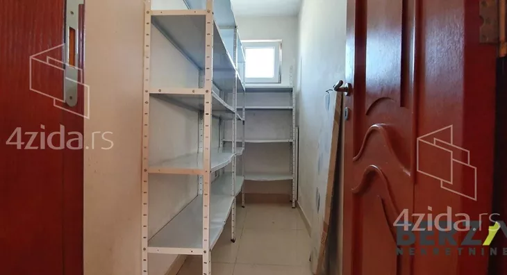 Šestosoban stan | 4zida