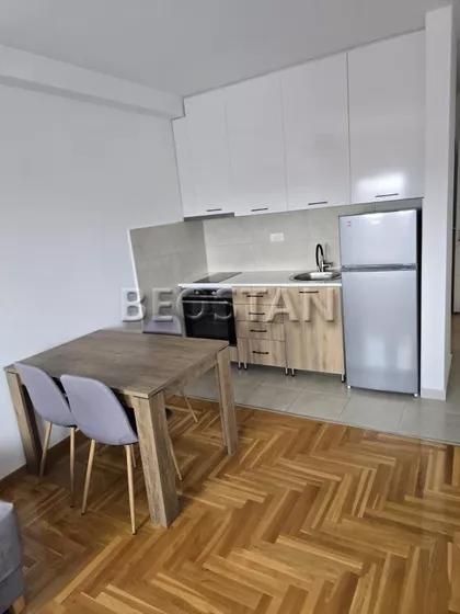 Inđijska | 4zida.rs