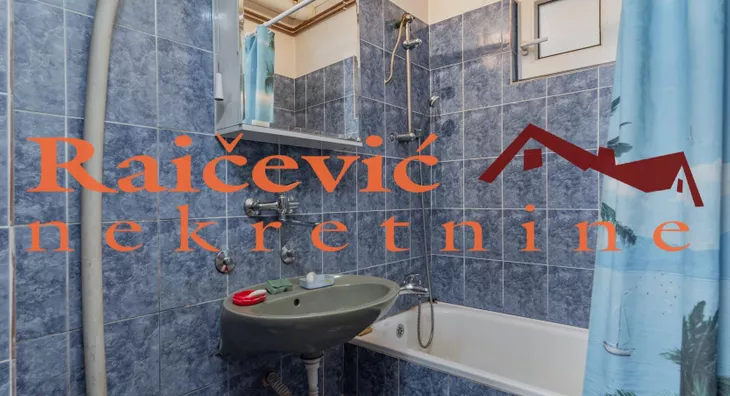 Četvoroiposoban stan | 4zida