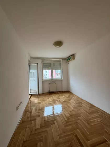 Ćirpanova | 4zida.rs