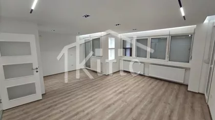 Dom Zdravlja | 4zida.rs