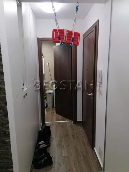 Cara Dušana | 4zida.rs