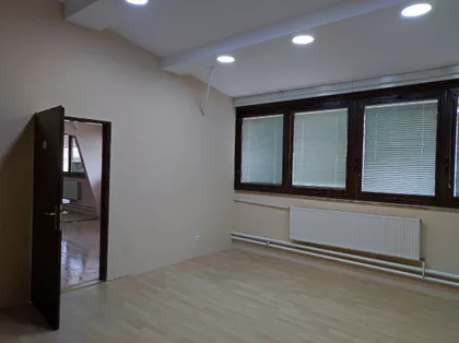 Trg Cara Jovana Nenada 15 | 4zida.rs