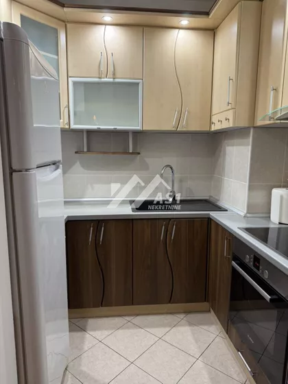 Romanijska | 4zida.rs