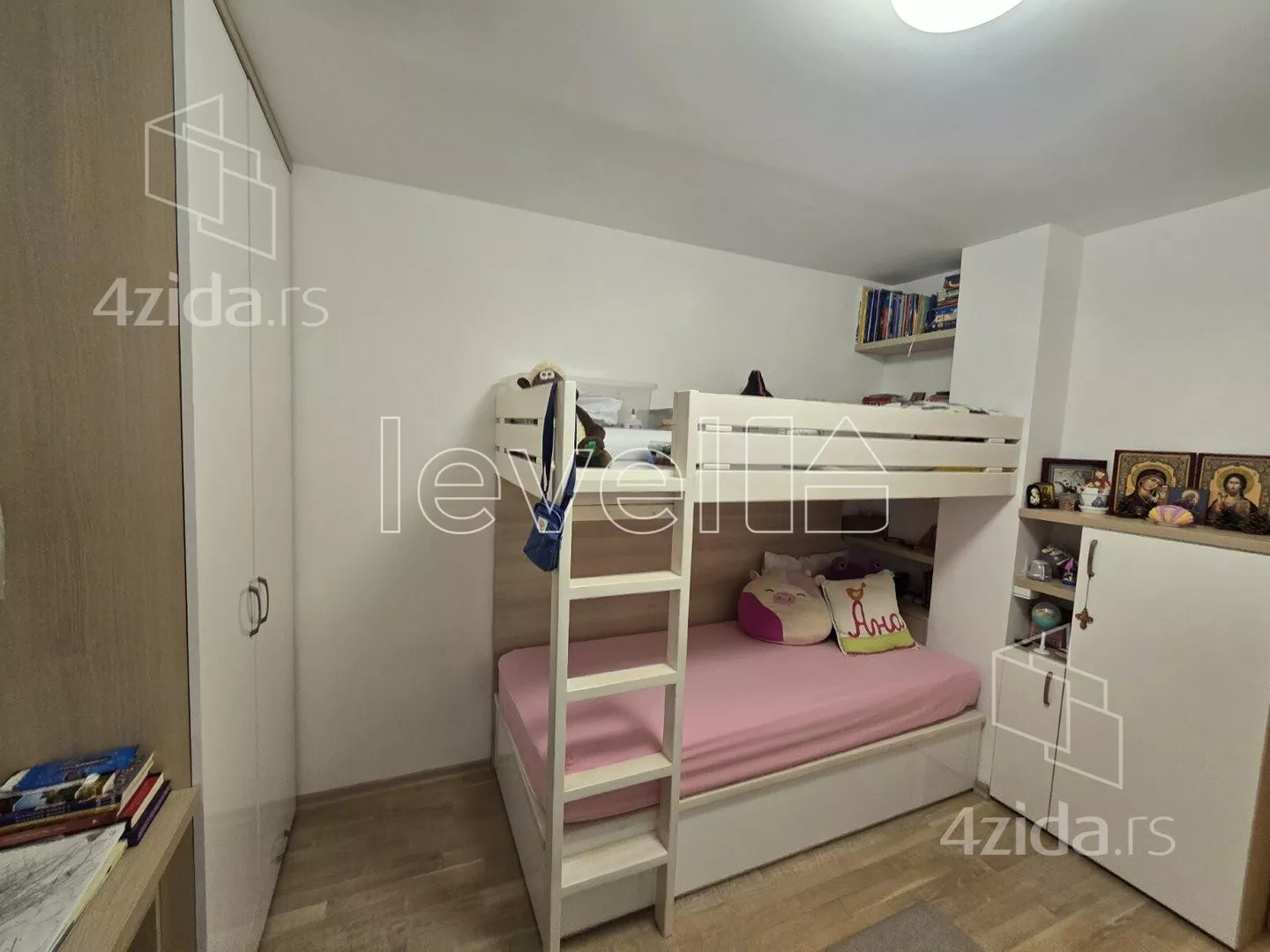 Troiposoban stan | 4zida