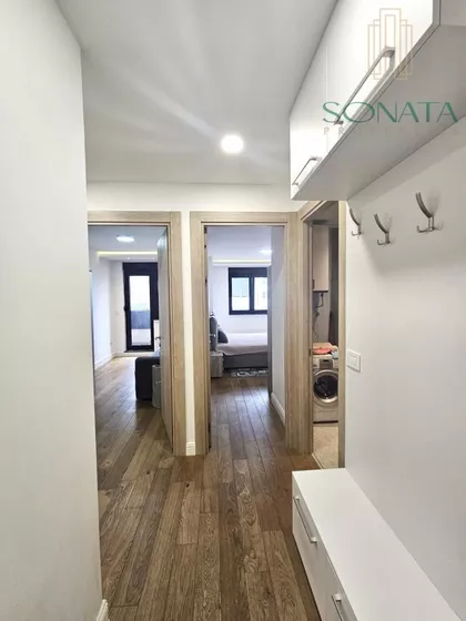 Crveni Krst Vračar | 4zida.rs