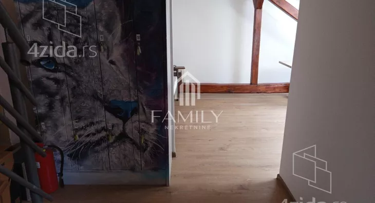 Četvoroiposoban stan | 4zida