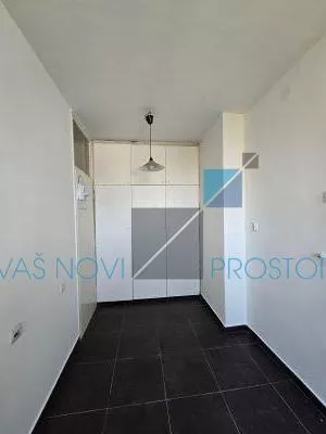 Učitelja Miloša Jankovića | 4zida.rs