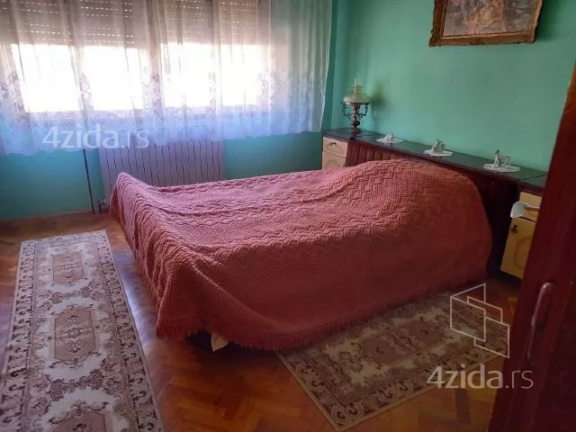 3-etažna kuća | 4zida