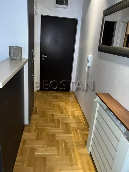Južni Bulevar | 4zida.rs