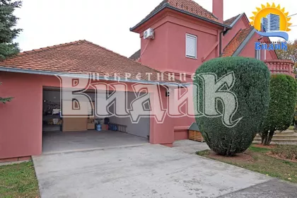 Vuka Karadžića | 4zida.rs