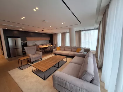 Višnjićeva | 4zida.rs