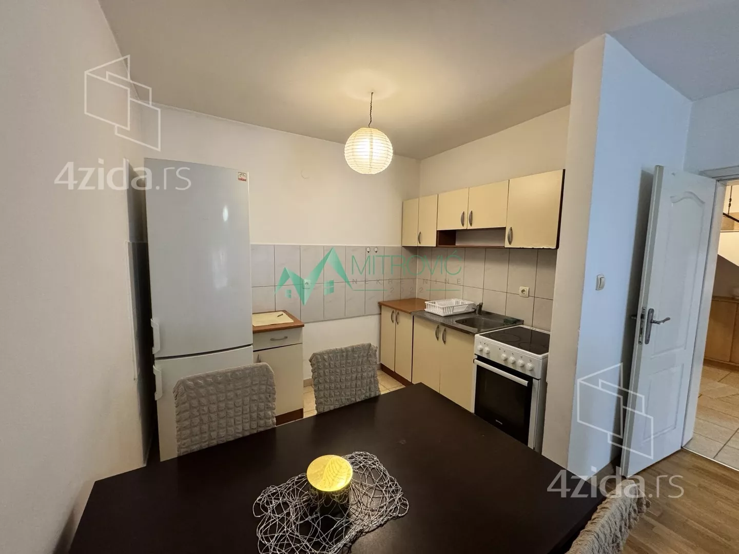 Petosoban stan | 4zida