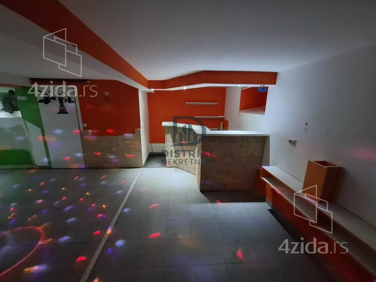 Poslovni prostor | 4zida