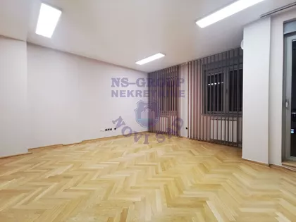 Sremska | 4zida.rs