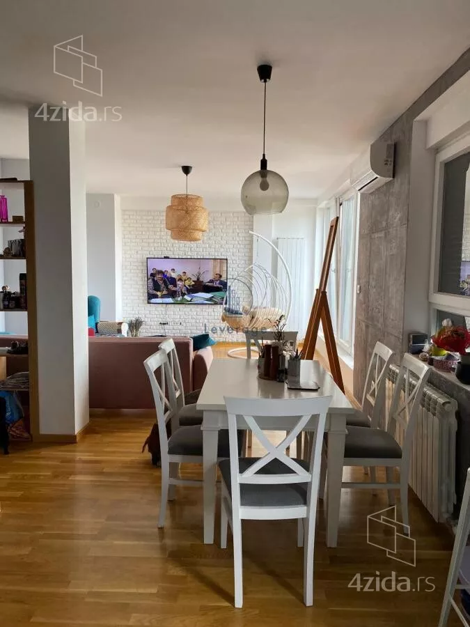 Četvorosoban stan | 4zida
