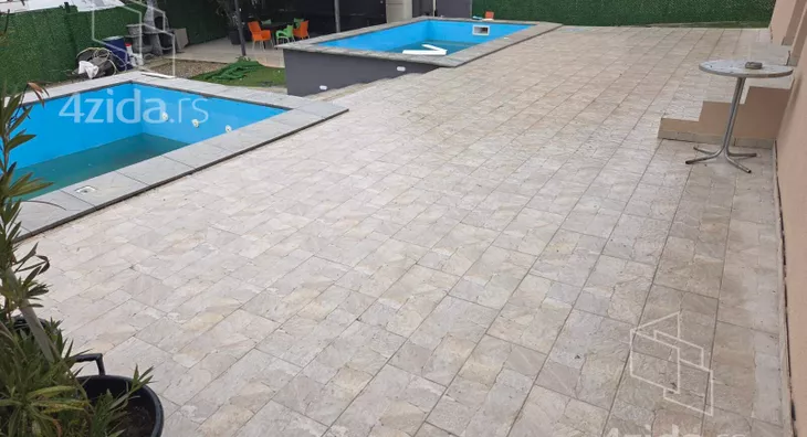 5-etažna kuća | 4zida