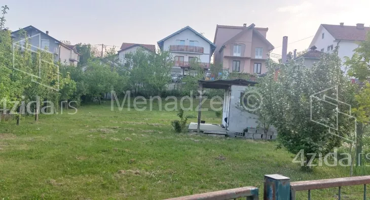 Plac | 4zida