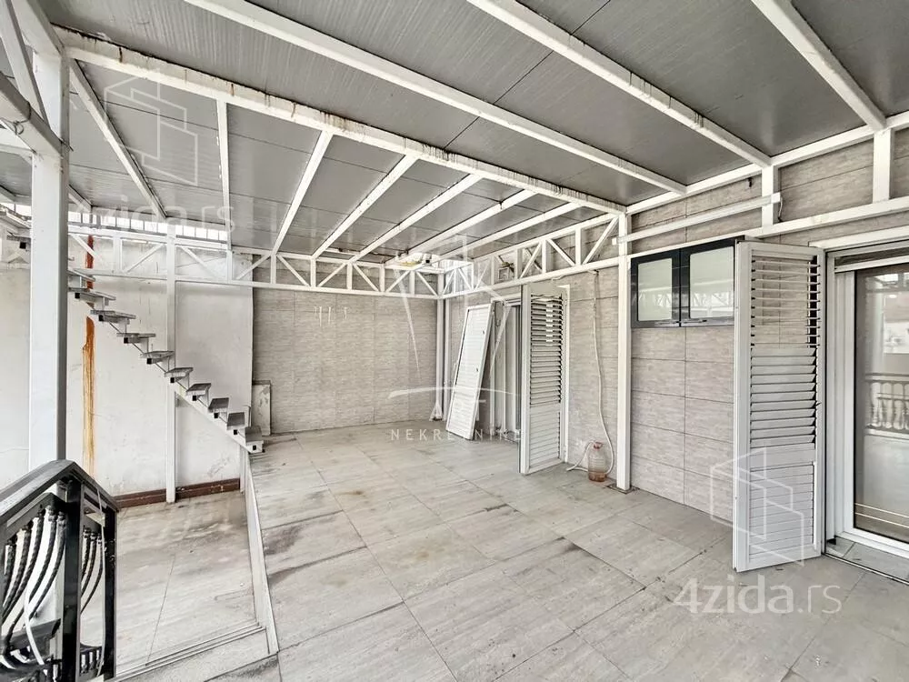 3-etažna kuća | 4zida