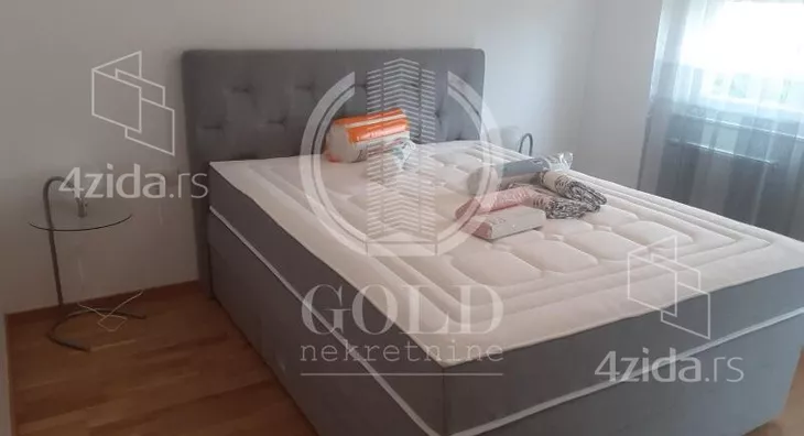 Četvoroiposoban stan | 4zida