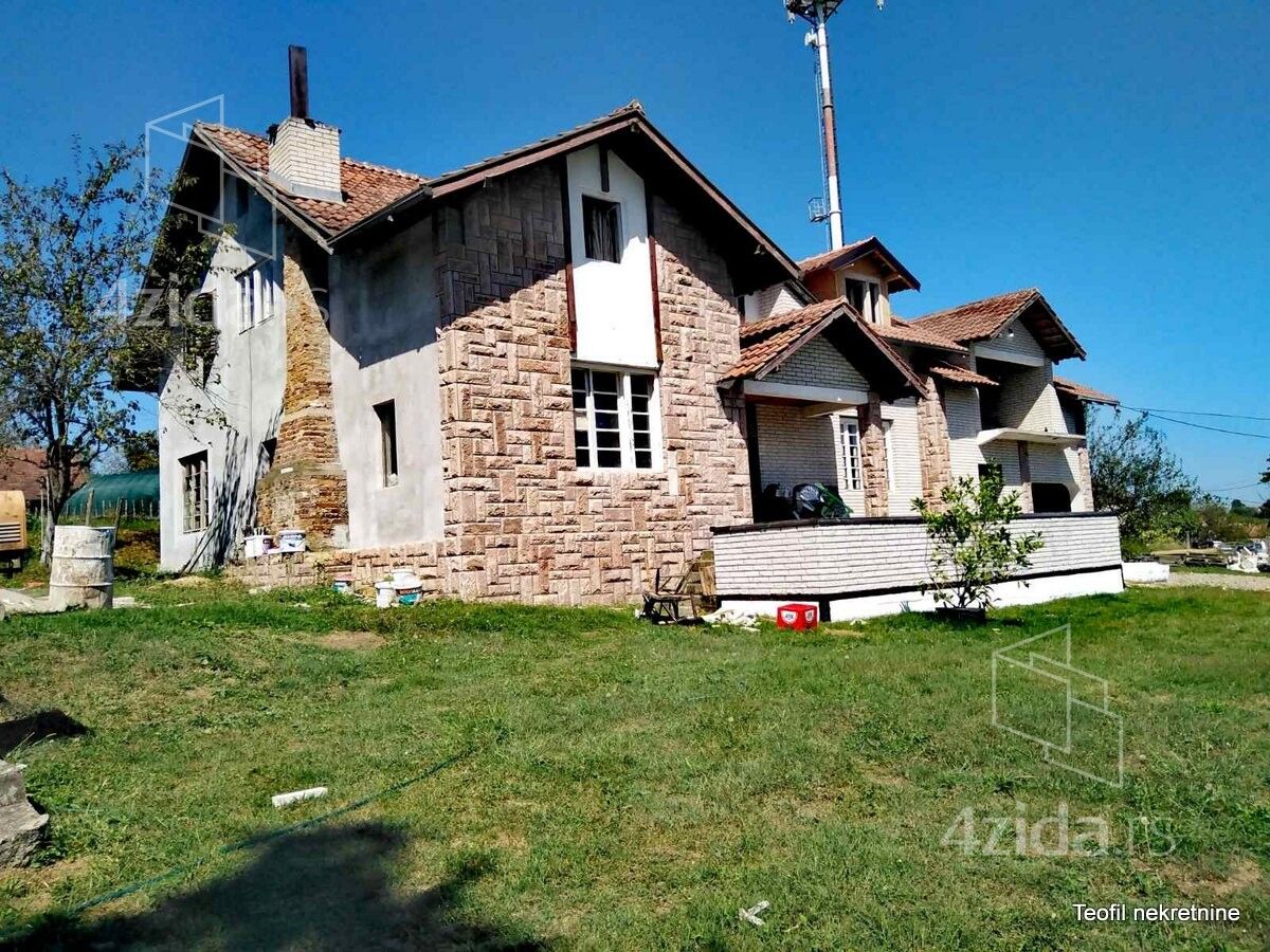 Maja, 479 m²