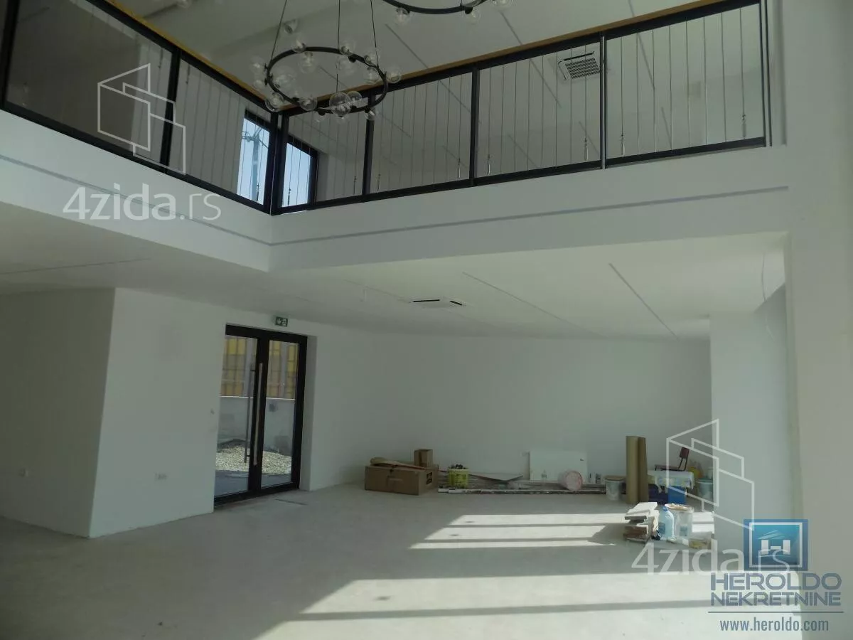 Poslovni prostor | 4zida