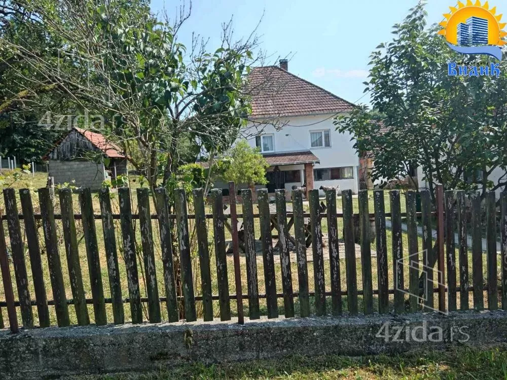Kuća | 4zida