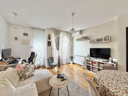 Miodraga Živanova | 4zida.rs