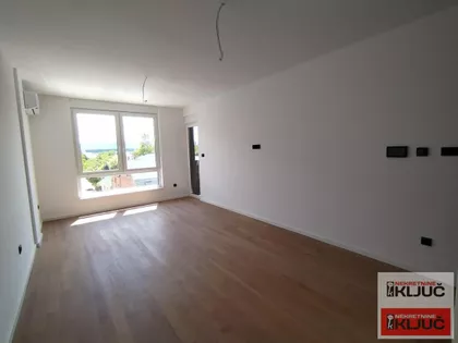 Bulevar Patrijarha Pavla (Somborski Bulevar) | 4zida.rs